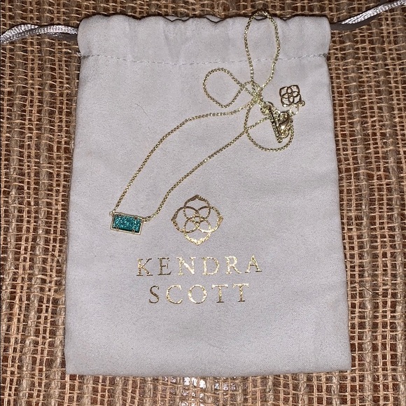 Kendra Scott Jewelry - Kendra Scott Drusy Stone Pendant Necklace